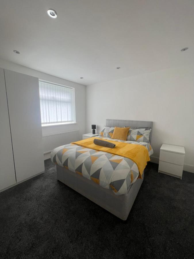 Modern 4 Bed - 10 Mins To Centre Villa Liverpool Buitenkant foto